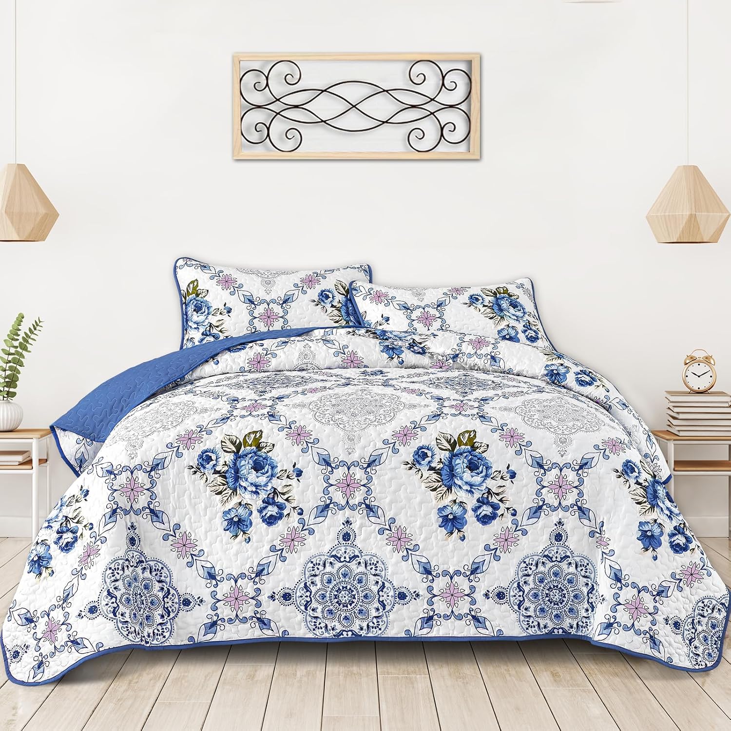 V745-AC090445Q13U-218236-00 Rich white blue Elegant 3 Pc Bedspread & Pillow Cover Set - Image 1
