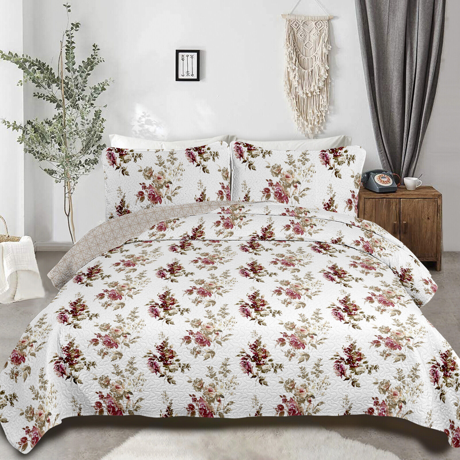 V745-AC090473Q13U-218240-00 Crimson Dahlia Garden Plush 3 Pc Bedspread & Pillow Cover Set - Image 1