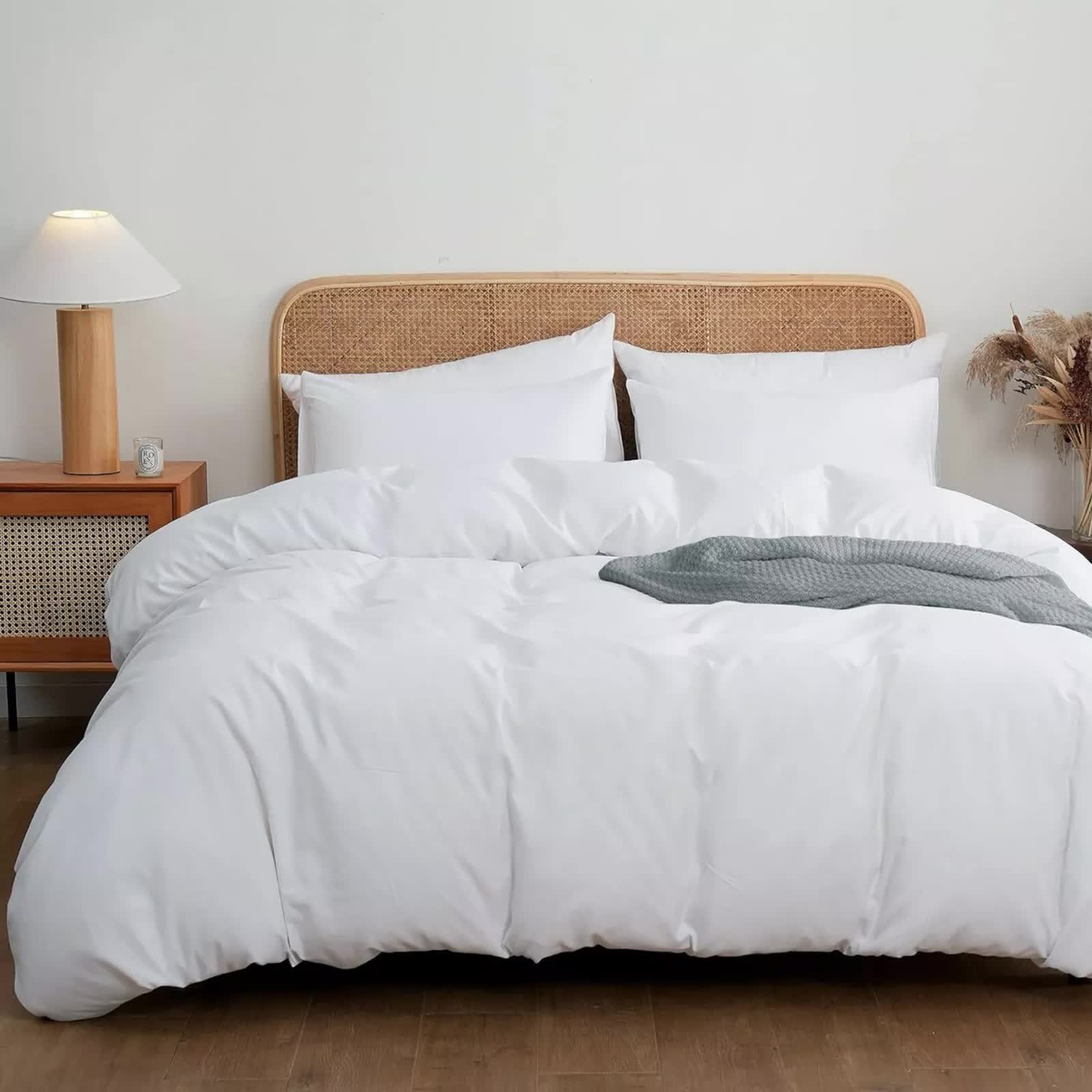 V745-AQ082050Q3-214279-01 Serene Tones Pastel Duvet Cover Set - Quick-Dry Fabric-Queen - Image 1