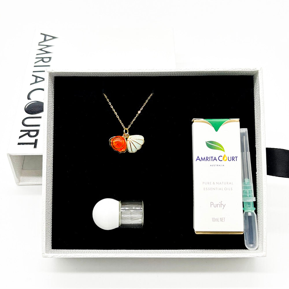 V760-GBAJ-15-195265-06 Gift Box - Aroma Necklace 925 Silver, Gold coated - Green Shell Sunset Coral (Bright Red Orange) + Purify Oil Blend - Image 1