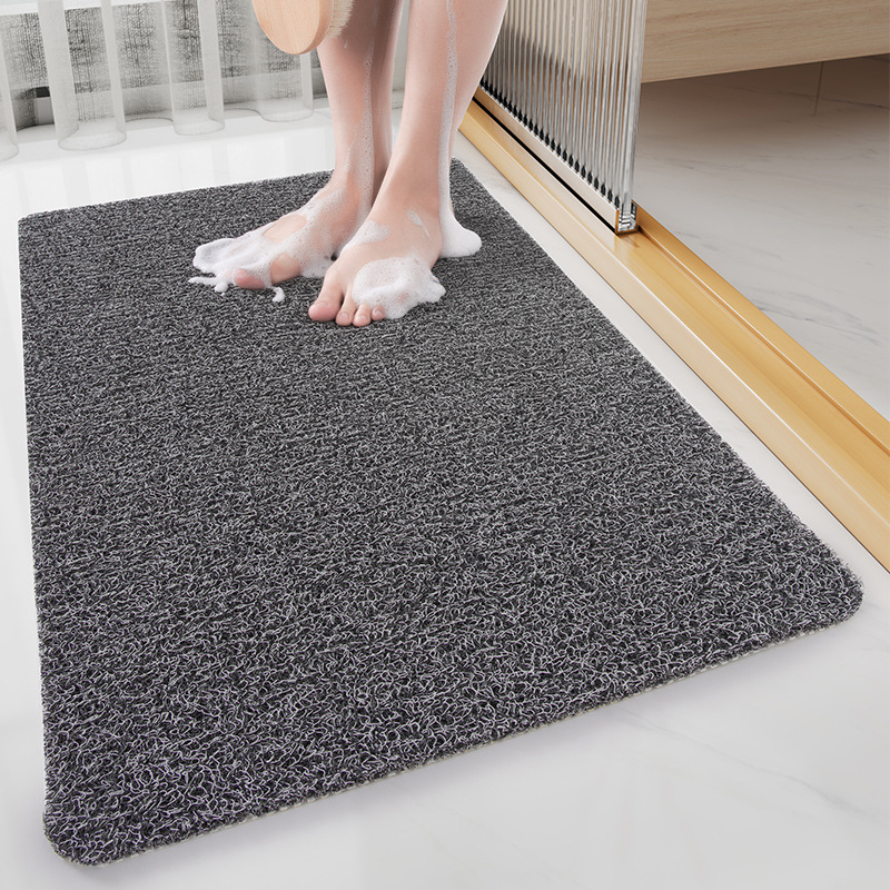 V888-ELOSUNG15191-212442-00 Black Non-Slip Loofah-Style Bathroom Mat - Quick-Dry and Soft 40*60cm - Image 1