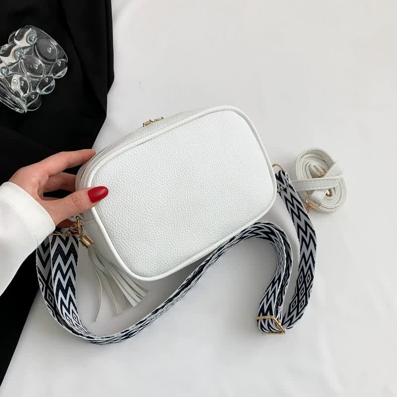 V888-ELOSUNG16019-214177-00 White Trendy Crossbody Shoulder Bag with Tassel Accent - Compact and Stylish - Image 1