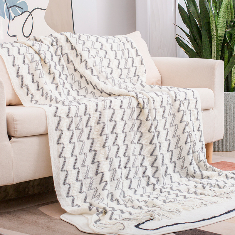 V888-ELOSUNG21132-225991-00 130*230CM White And Grey Modern Knitted Throw Blanket with Tassels - Soft & Lightweight for Sofa, Bed, and Office - Image 1