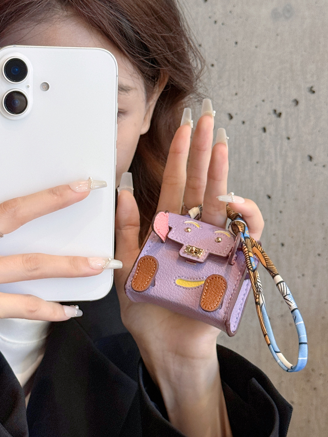 V888-ELOSUNG22111-202503181020-00 Light Purple Mini Bag Earphone Case - Stylish Keychain Pouch for Headphones - Image 1