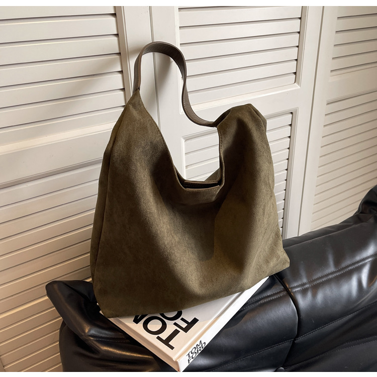 V888-ELOSUNG22395-202503251946-00 Green Women's Vintage Bucket Bag - Fashionable Shoulder Bag - Image 1