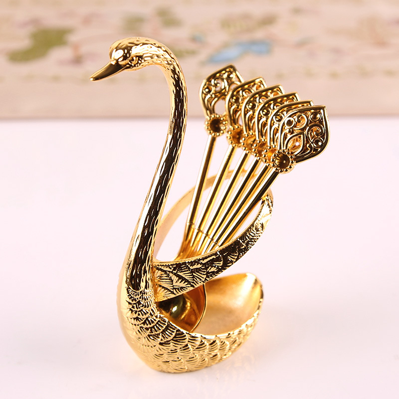 V888-ELOSUNG26347-202504281452-00 Gold Elegant Swan Cutlery Holder Set with 6 Dessert Spoons - Image 1