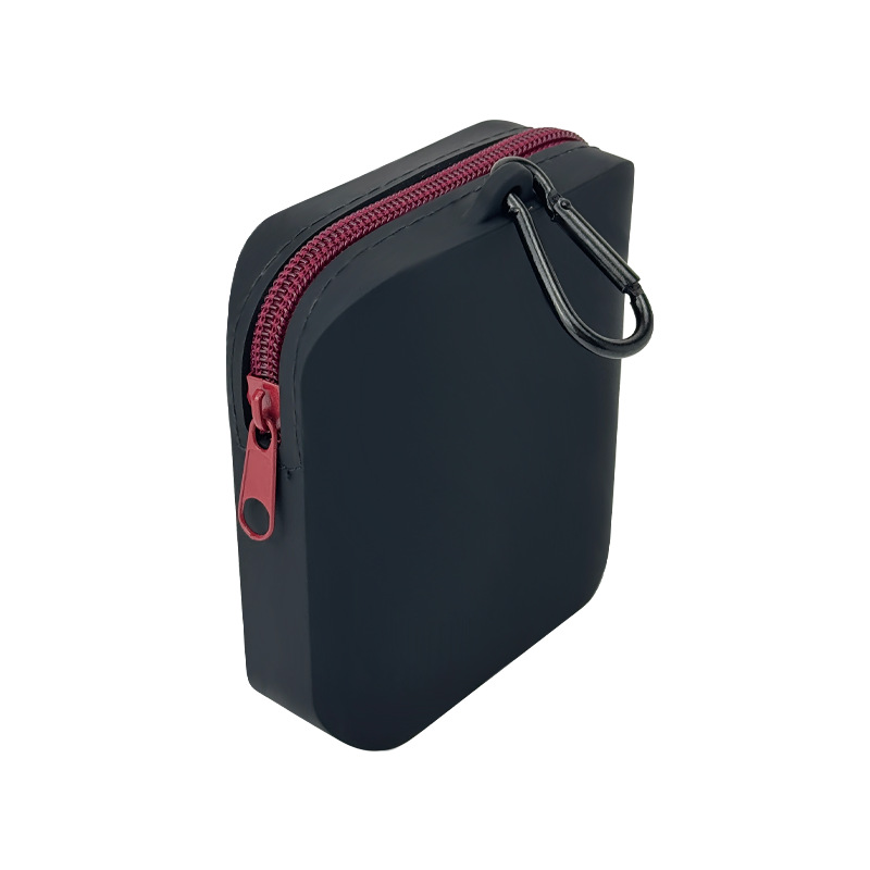 V888-ELOSUNG26859-202505151811-00 Black Silicone Dog Treat Pouch (Set of 2) - Waterproof, Portable for Training & Walks - Image 1