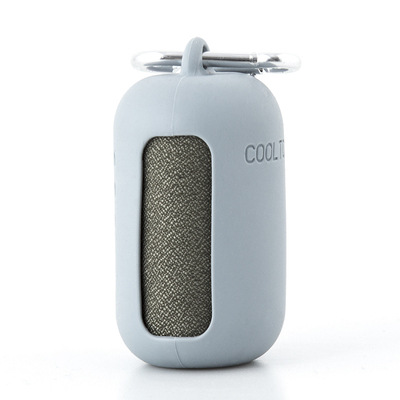 V888-ELOSUNG27070-202504211346-00 Grey Quick Dry Cooling Towel Set (2 Pack) - Microfiber Sport Towels with Silicone Cases & Carabiners - Image 1