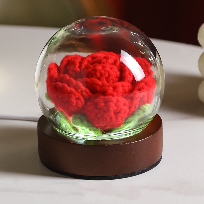V888-ELOSUNG27184-202504281420-00 Red Rose Handcrafted Crochet Flower LED Night Light - USB Rechargeable Glass Dome Lamp with Wood Base, 3 Color Modes - Image 1