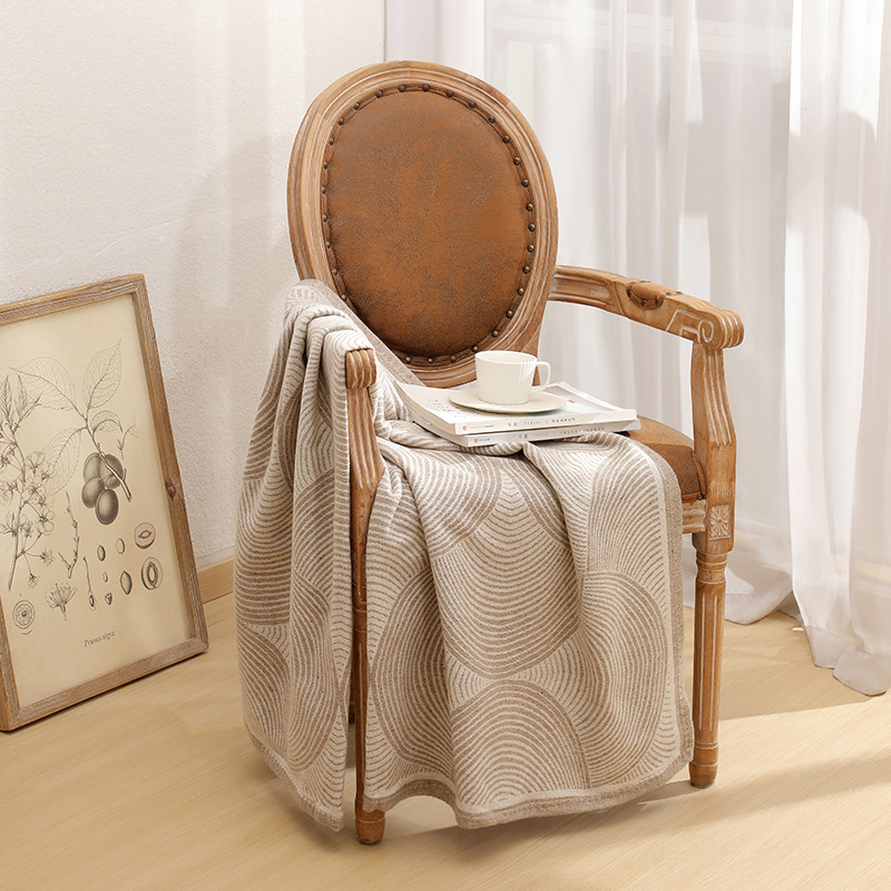 V888-ELOSUNG27669-202505151746-00 Khaki Luxurious Paisley Jacquard Throw Blanket - Soft Wool Blend with Tassels, 120x150cm, Lightweight Sofa & Nap Blanket - Image 1