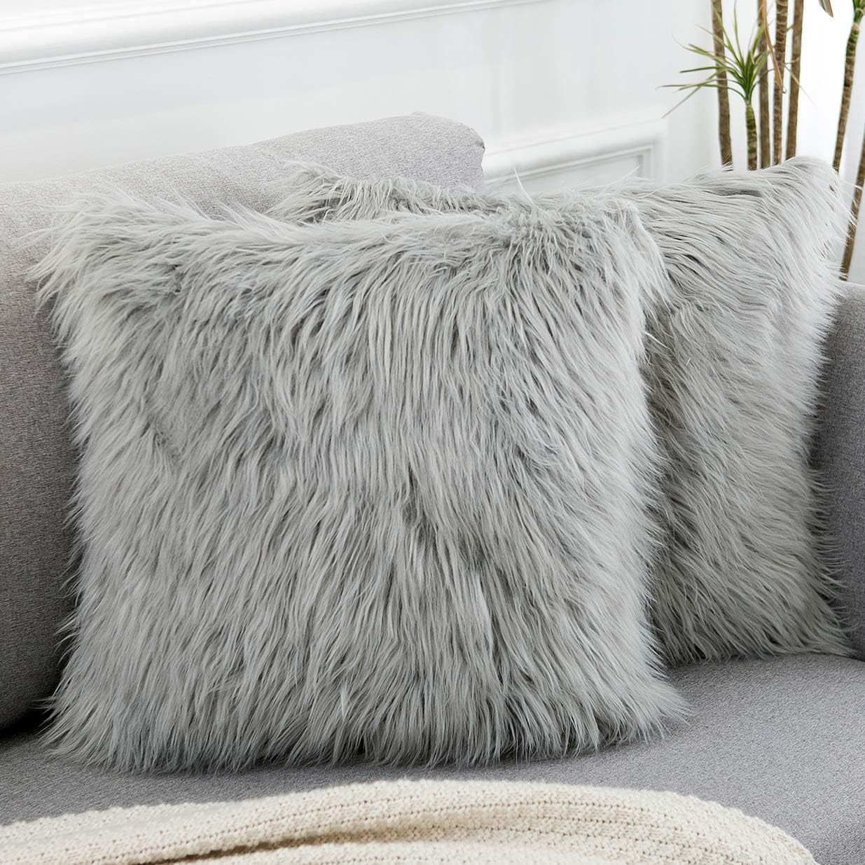 V888-ELOSUNG27970-202505231130-00 Grey Luxurious Long Faux Fur Cushion Covers - Set of 2, 45x45cm Soft Plush Decorative Pillowcases for Sofa & Bed - Image 1