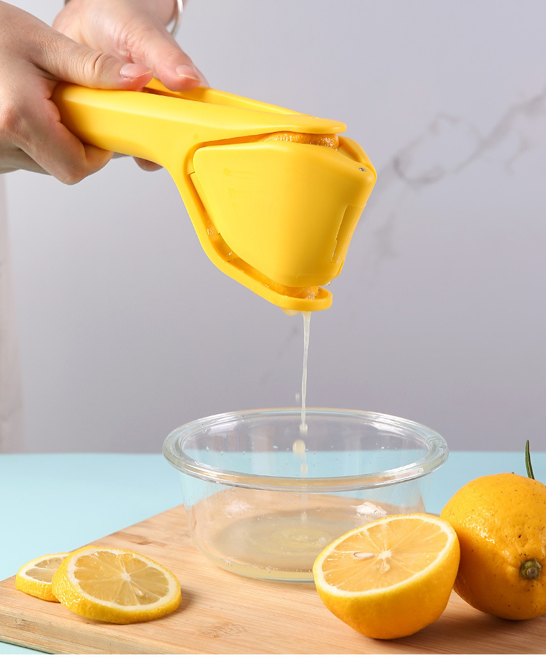 V888-ELOSUNG27977-202505231138-00 3 Pcs Yellow Easy-Squeeze Manual Citrus Juicer - Durable Lemon & Orange Squeezer with Pour Spout, Food-Grade PP - Image 1