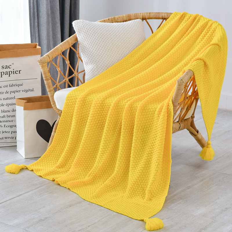 V888-ELOSUNG28640-202505191151-00 110cm x 150cm Yellow Knitted Sofa Blanket for Autumn and Winter Naps - Image 1