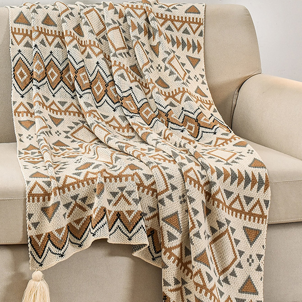 V888-ELOSUNG28785-202505231131-00 Beige-grey Bohemian Knitted Sofa Blanket, 130 x 170 cm, 900g, Ideal for Hotel and Nap Use - Image 1
