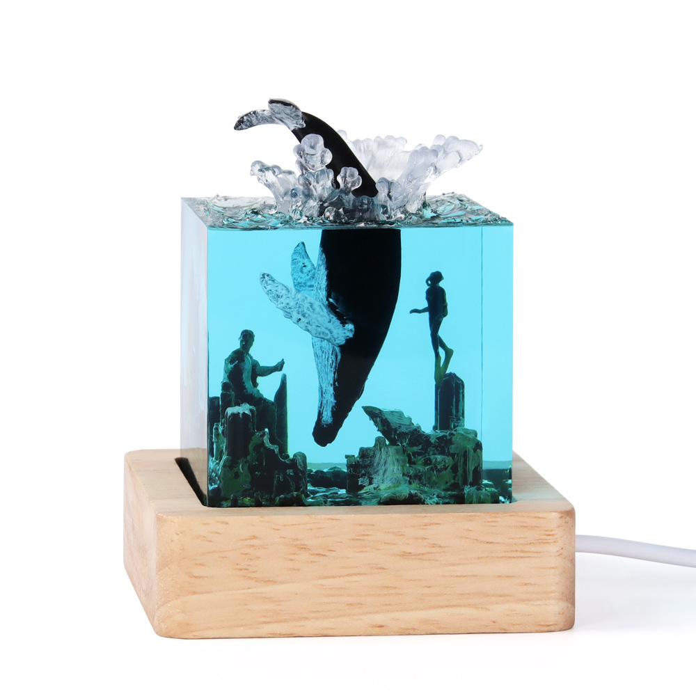 V888-ELOSUNG31005-202505191313-00 Unique Handmade Epoxy Resin Lamp - Marine Life Diorama, USB Light, Ocean Decor Gift (Waves into the water) - Image 1