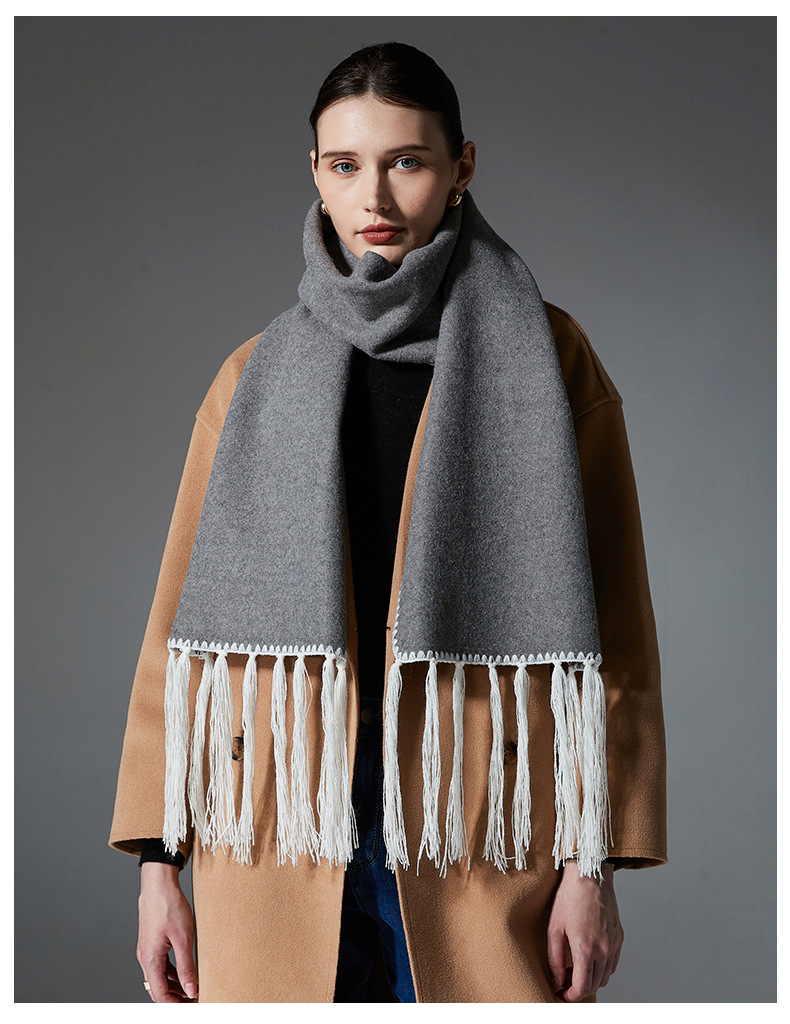 V888-ELOSUNG31030-202505231206-00 Gray Contrast Edge & Tassel Scarf - Chic Autumn/Winter Neckwear (190x30cm) - Image 1