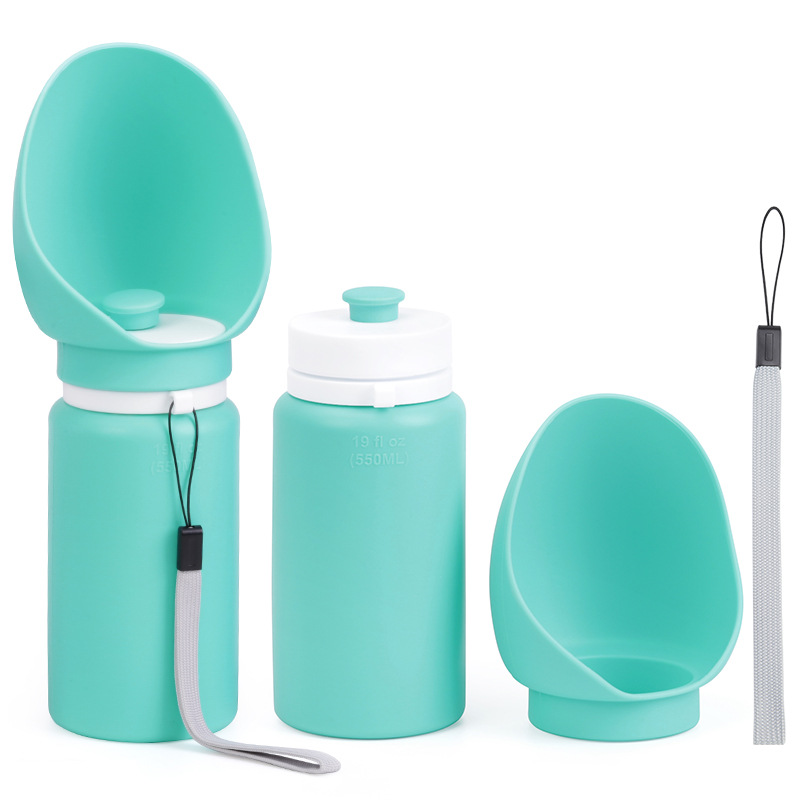 V888-ELOSUNG32205-202506051746-00 Green Portable Pet Dog Water Bottle 550ml - Foldable Food-Grade Silicone Travel Drinker with Leak-Proof Dispenser - Image 1