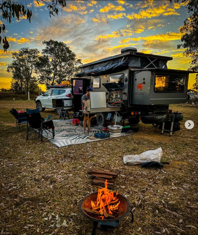 V941-TROPICAL4-211632-00 Tropical 4m x 2.4m recycled mat - Image 1