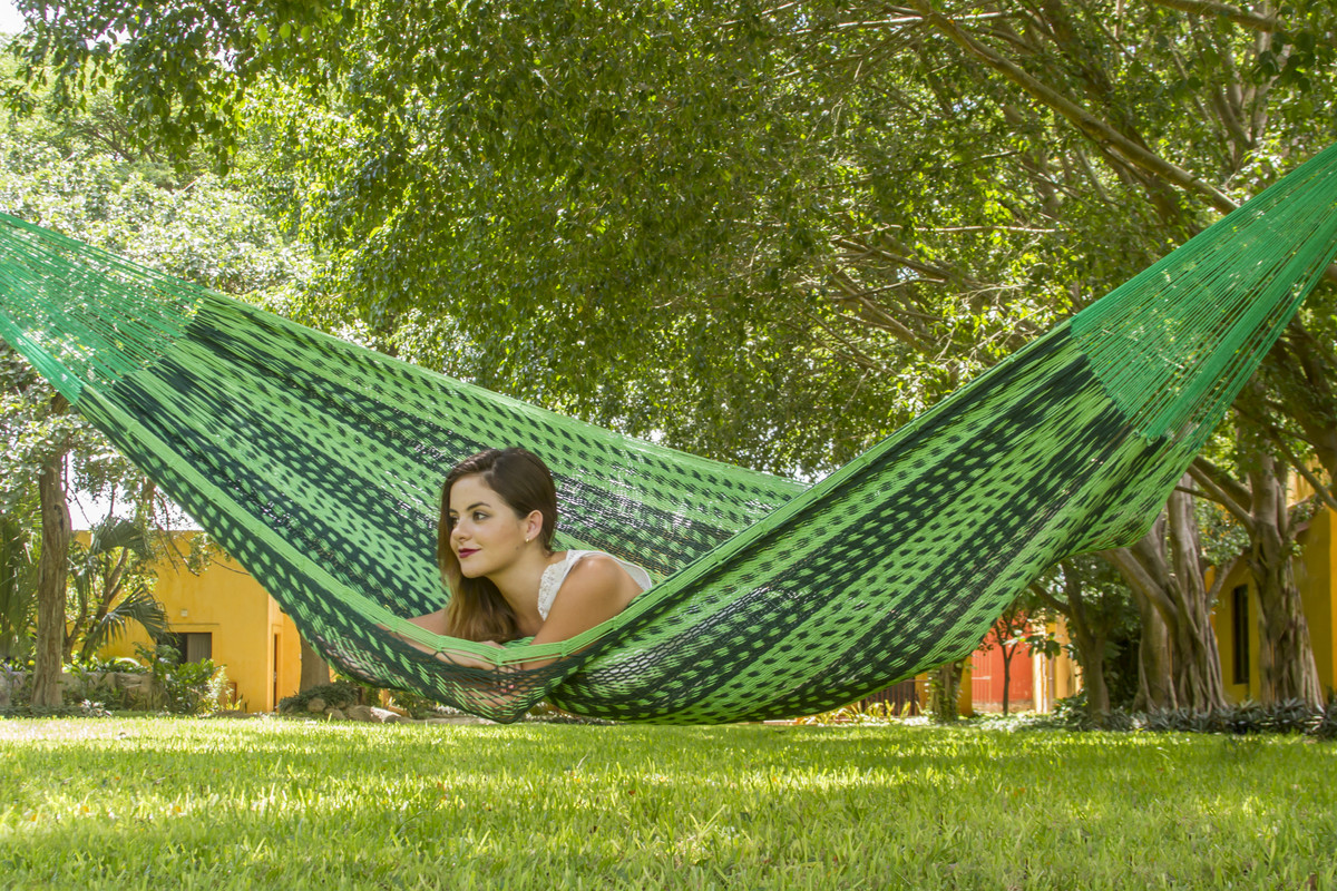 V97-TQJARDIN-14481-00 Mayan Legacy Queen Size Outdoor Cotton Mexican Hammock in Jardin Colour - Image 1