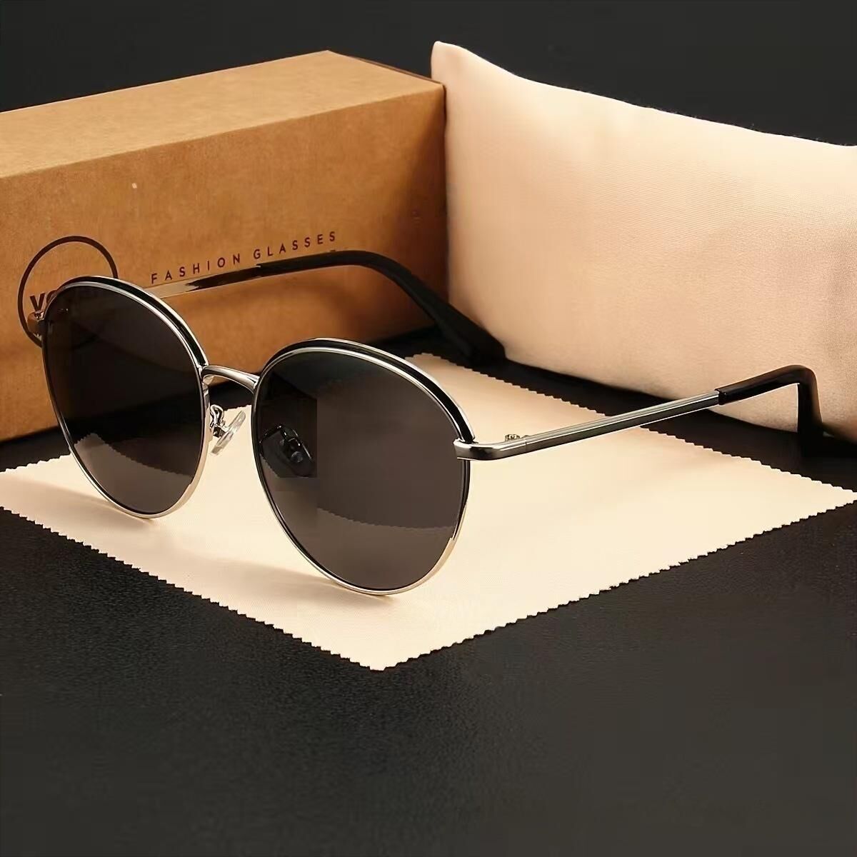 V1107-MJ002-SILVERGRAY-202509171807-00 Minority design sense sunglasses-do not bump into individual styles, showing a unique fashion attitude! - Image 1