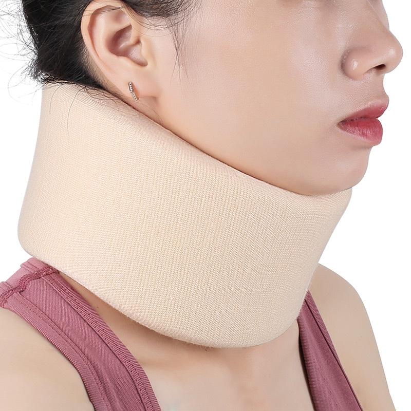 V562-CF3501BCH-202508280430-00 Adjustable Breathable Neck Brace Size S Flesh For Men & Women - Image 1