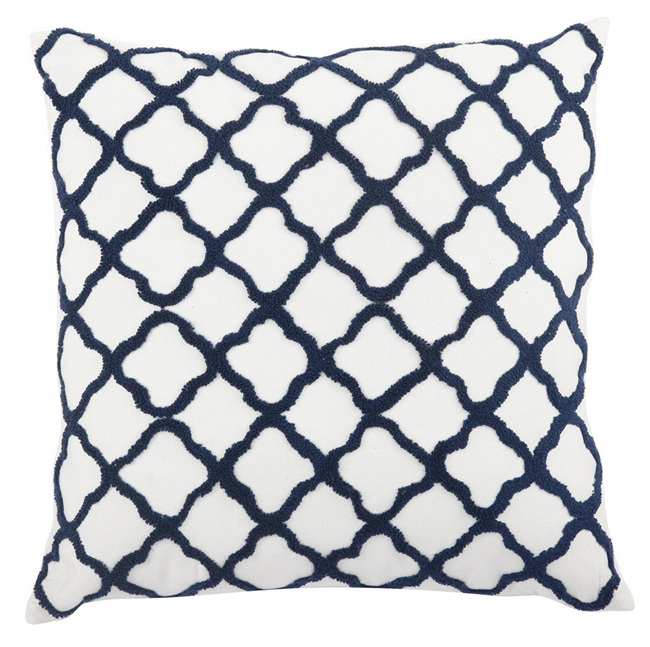 V637-20677-202508251530-00 Quatrefoil Feather Cushion Moorish Embroided 50cm - Image 1