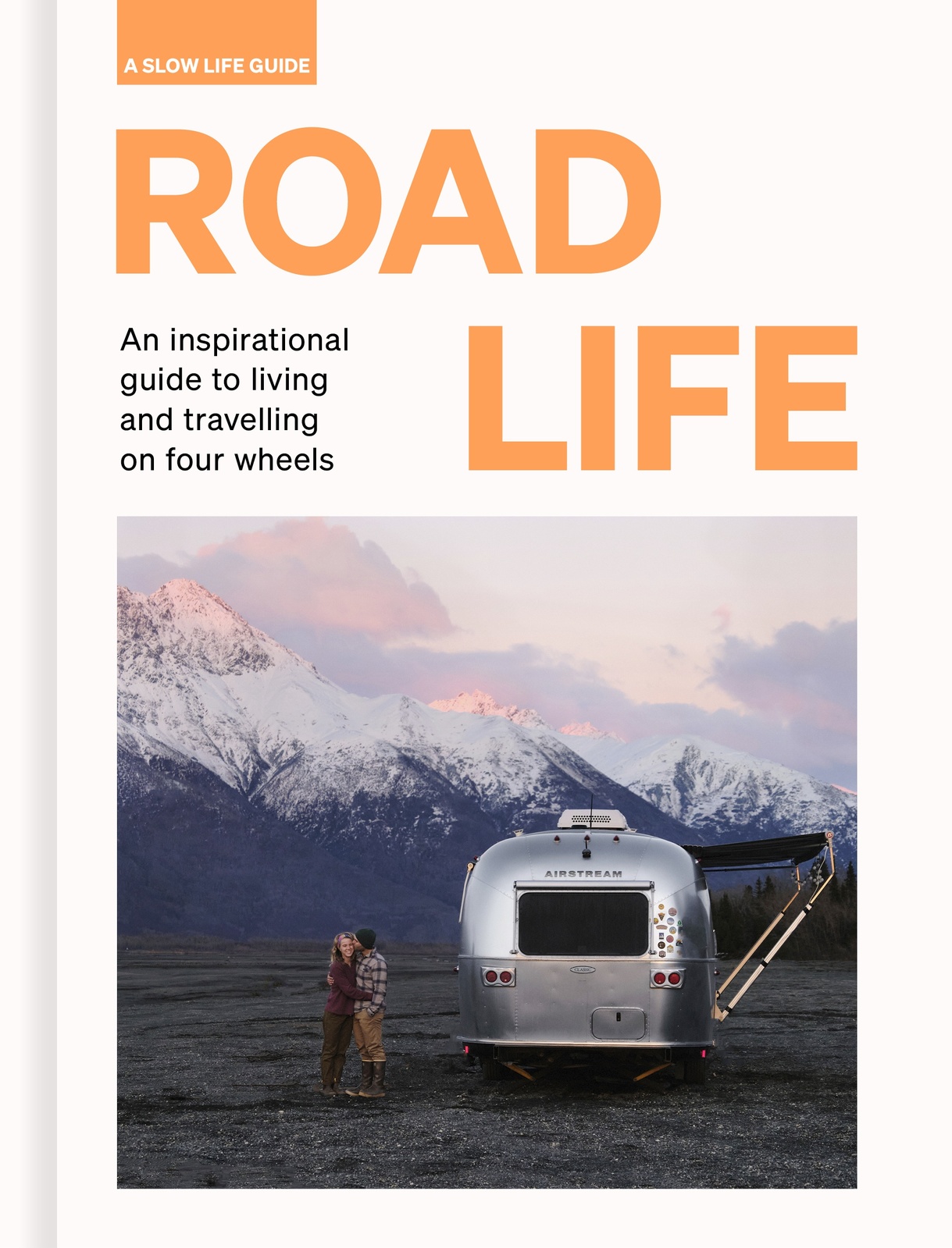 V637-PHOE3138-202508260430-00 Road Life: An inspirational guide to living and tr - Image 1