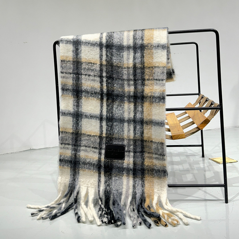 V888-ELOSUNG33750-202508111450-00 Grey-white Plaid Color-Block Women's Scarf - Autumn/Winter Thick Warm Neck Wrap with Tassels - Image 1